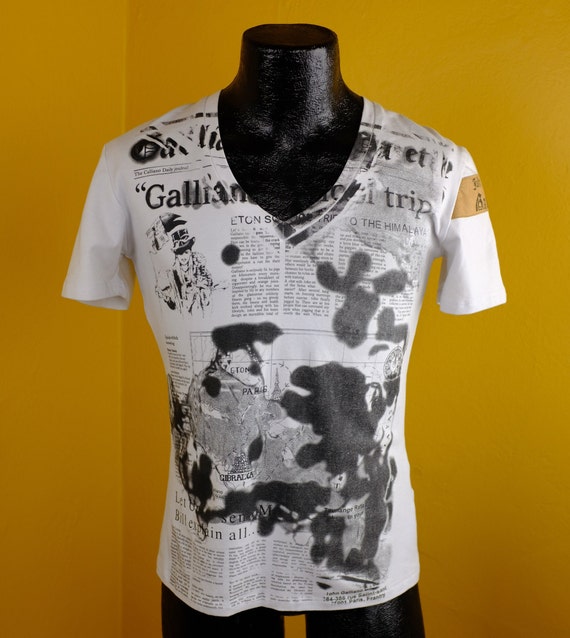 Iconic Y2K John Galliano Newsprint Tee shirt - S/M - image 2