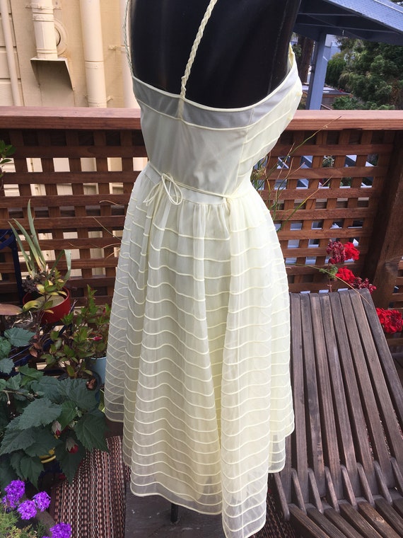 Pretty Pretty Yellow Chiffon 1960s Nightgown - image 3