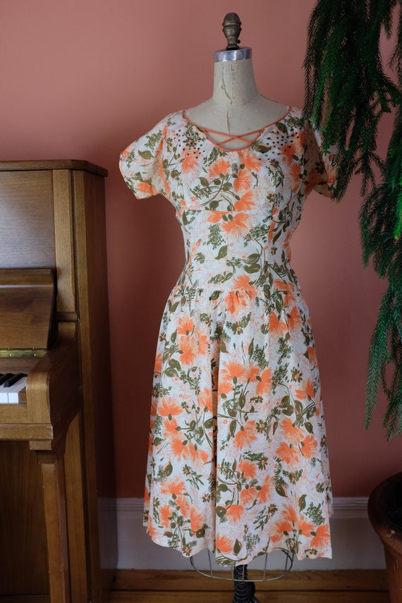 Lovely lady Cotton 1940s Frock, Size 4