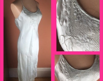 1940s Embroidered Pistachio Silk Bias Cut Slip - Medium