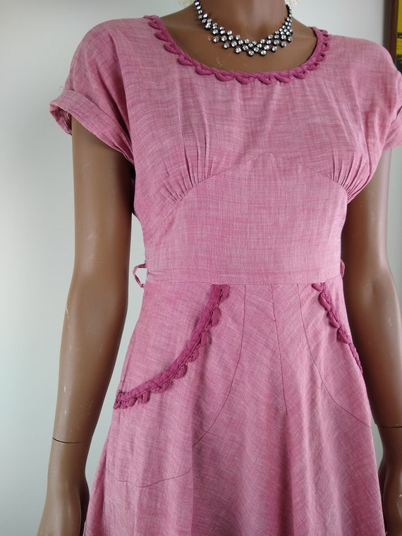Beautiful 1940s/1950s Pink Cotton dress, Size 2