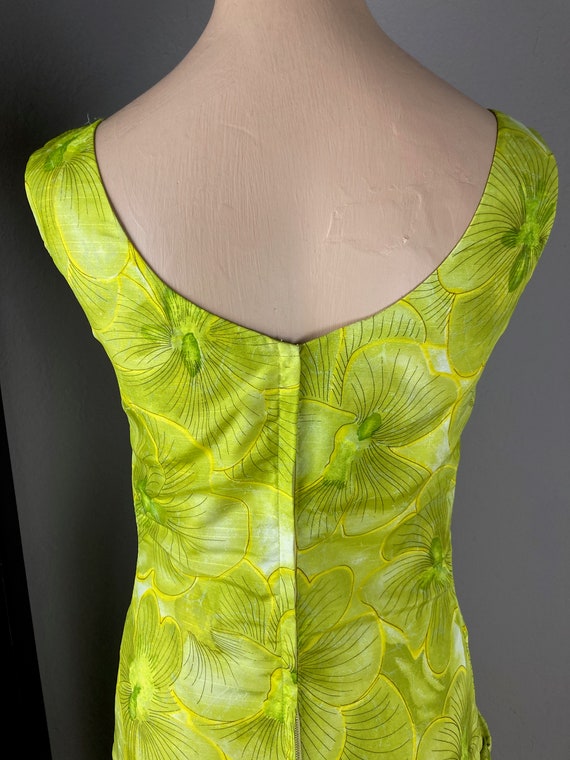 1960s Chartreuse Hawaiian Print Dress - Floral Pr… - image 8