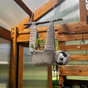 Sloth plant hanger