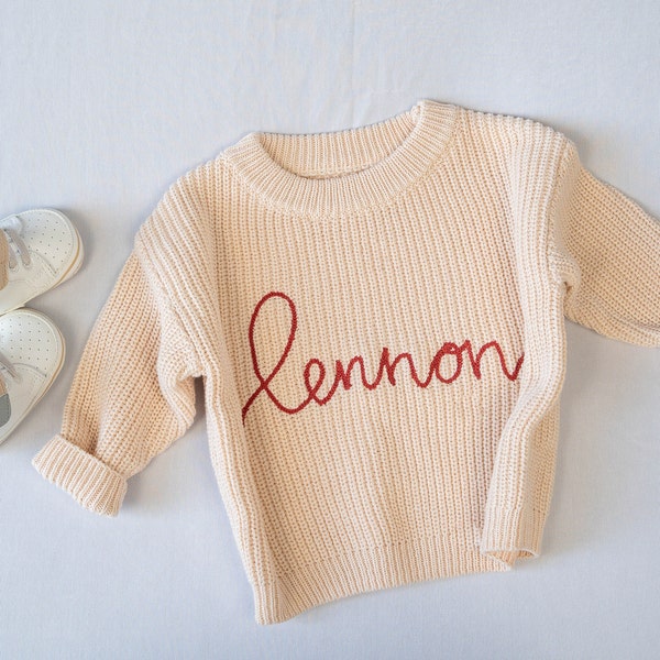 Personalisierter handbeschrifteter bestickter Grobstrickpullover für Babys und Kleinkinder