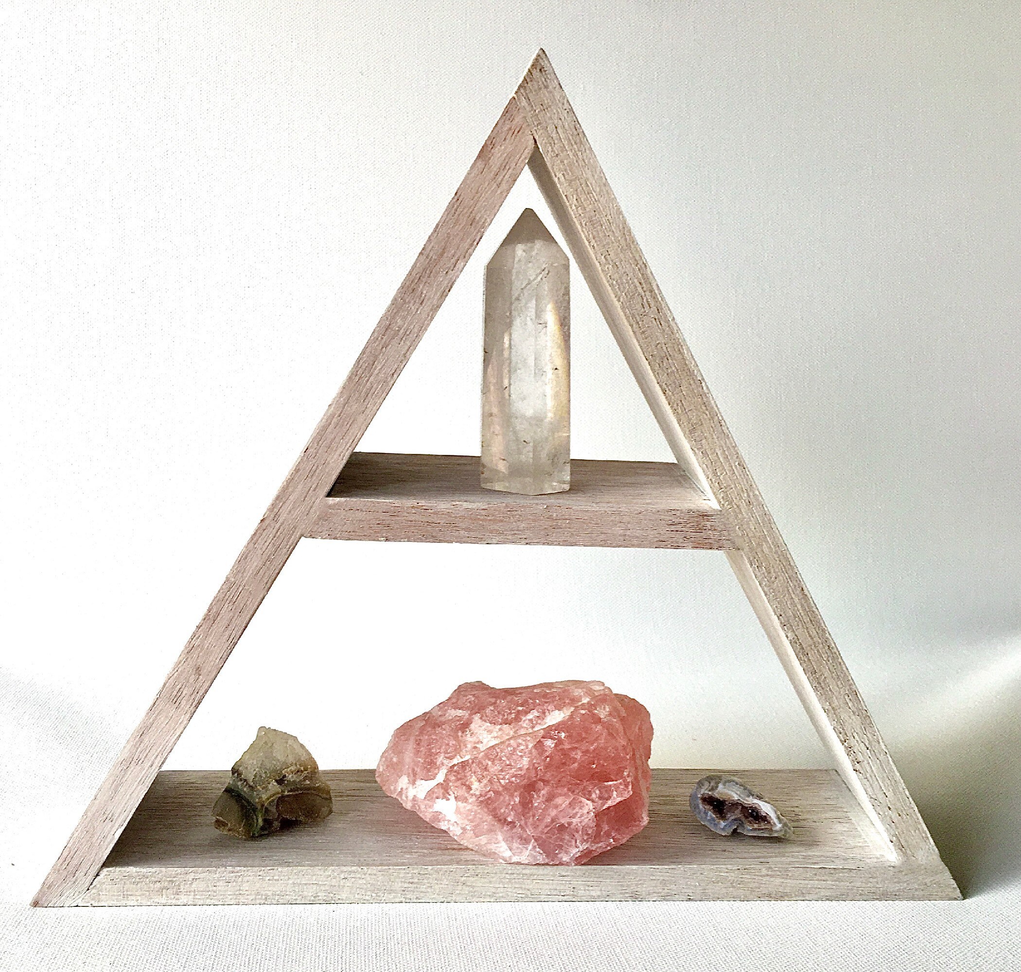 Stone Storage Rack Triangle Triangle Crystal Shelf: Wooden Decorative Display for Stones ...