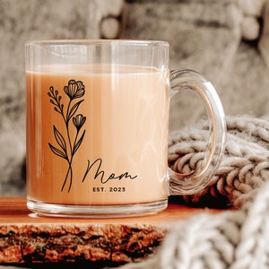 Custom Mom Mug, Mothers Day Gift, Mom Birthday Gift, Est 2024, Pregnancy Announcement Cup, Camp Mug Soon To Be Mom Gift, Custom Name Glass