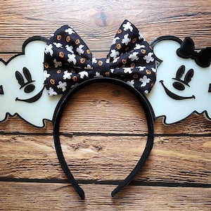 Loungefly x Disney Minnie Mouse Ghost Glow in the Dark Ears