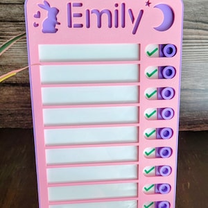 Quadro de rotina infantil personalizado, com 9 compartimentos e lista de verificação diária magnética.