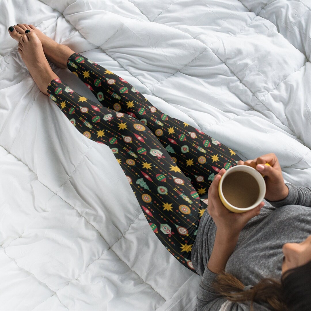 Retro Christmas Tree Ornament Leggings for Women, Holiday Yoga Pants