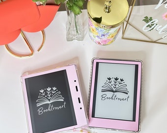KINDLE LOCKSCREEN Booktrovert (digital product) light and dark mode
