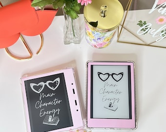 KINDLE LOCKSCREEN Main Character Energy (digital product) light and dark mode
