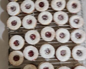 Raspberry linzer cookies