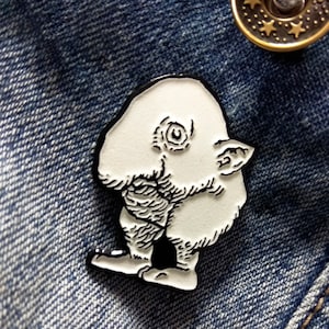 That Nose Thing / Enamel Pin