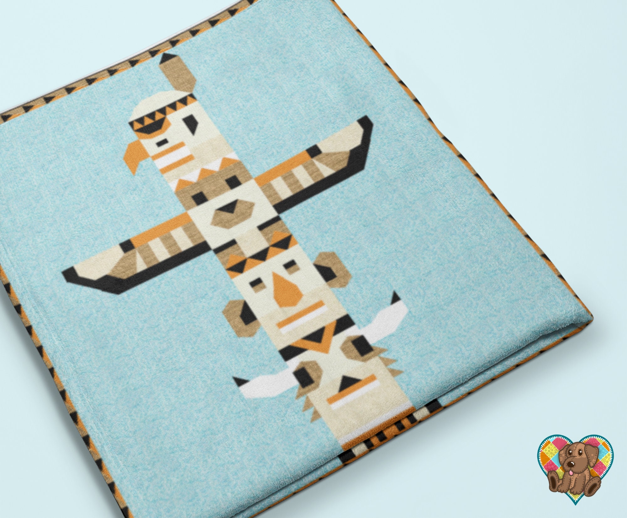 Totem Pattern Print Quilt