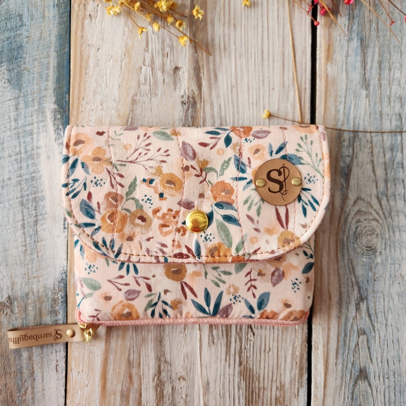 Alana Portemonnaie, Blumenbedrucktes Stoffportemonnaie, Clutch Portemonnaie, Mädchen Portemonnaie, Kartenhalter, Geschenk für Mama, Geschenk für Frauen Peach  acuarela