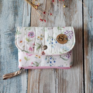 Carteira Alana, Carteira de Tecido com Estampa Floral, Carteira Clutch, Carteira para Menina, Porta-Cartões, Presente para Mãe, Presente para Mulheres
