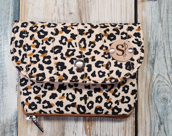 Cartera Alana, cartera de tela con dibujo Animal print, cartera de mano, billetera de chica, tarjetero,regalo para mamá, regalo para mujeres