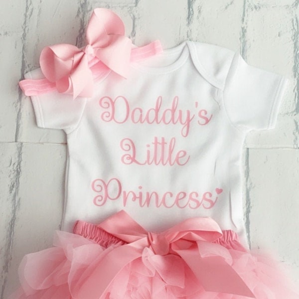 NEW Baby Girls Frilly Tutu Knickers Both Sides Newborn Size Father’s Day Outfit Daddy’s Little Princess Baby Pink Vest Only