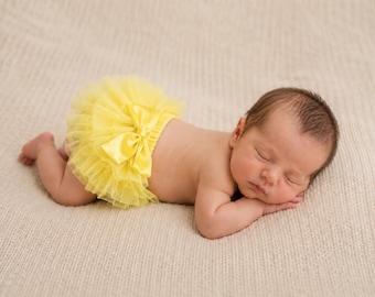 Baby Girls Bright Lemon Frilly Tutu Knickers Easter Cake Smash Spring Photoshoot 1st Birthday Frills Front & Back
