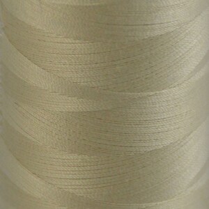 2310 Cotton Makó: 50 wt - 1422 yds Light Beige - Aurifil Thread