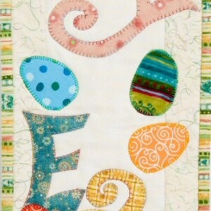 P121 Happy Easter Kit, Features Happy Easter Pattern and 6 inch Easter Eggs Split Bottom Hanger