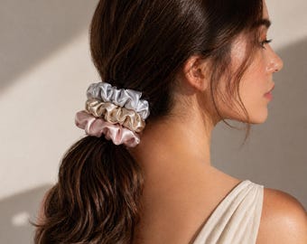 Luxury Mulberry Silk Scrunchie – Hair Friendly Silk Hair Tie for No Crease, Anti Frizz Ponytail Holder, Soft Elegant Hair Accessory