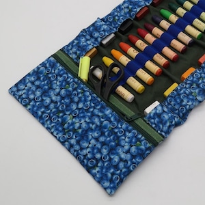 Roll-up pencil case for 18 wax blocks and 18 wax crayons, colored pencils, fountain pen, scissors - pencil roll, pencil case, blueberries #WGR0002