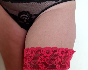 Cilice with red lace