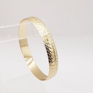 10mm Tribal Heart Hawaiian Bangle Bracelet - hawaiian bangle - stacking bracelets
