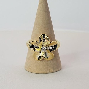 Hawaiian Gold Plumeria Ring - Gold Ring - Hawaiian Ring - Gifts for Her - Floral Ring - Hawaiian ring