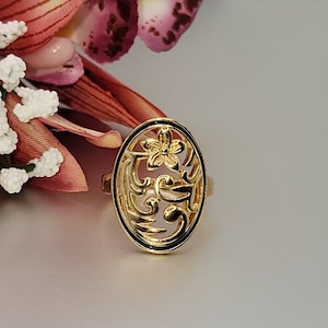 Gold Hawaiian Plumeria Oval Ring - Gold Ring - Hawaiian Ring - Gifts for Her - Floral Ring hawaii jewelry - gifts for her - hawaiian ring
