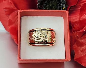 Hawaiian Plumeria Floral Band Ring - Gold Ring - Hawaiian Ring - Gifts for Her - Floral Ring - hawaiian ring