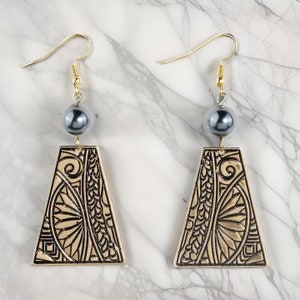 Tribal Polynesian Pearl Earrings hawaii jewelry - gifts for her - gold hawaiian earrings - pearl earrings