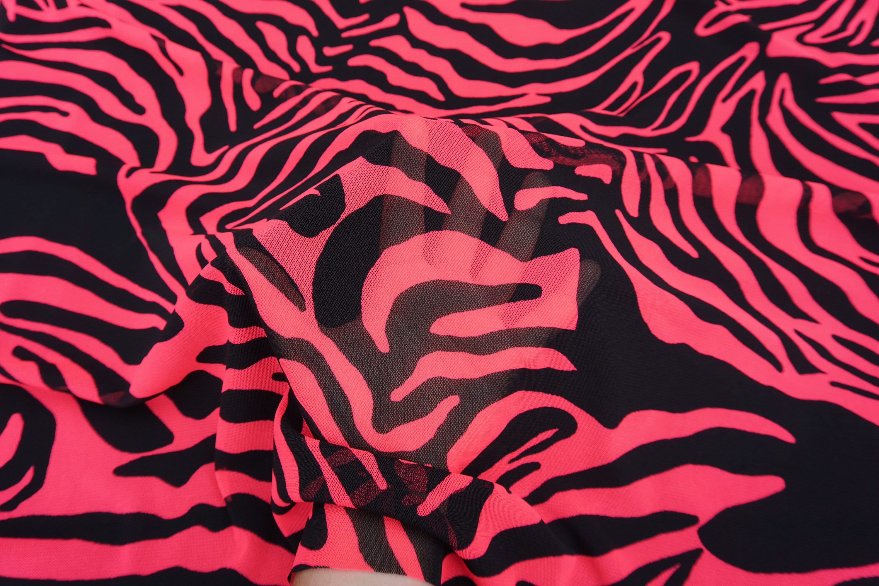 ゼブラ柄ピンク Pink zebra fabric - 日本