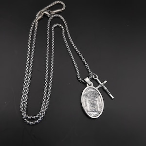 Shroud of Turin | Stainless steel box chain with medal and crucifix.