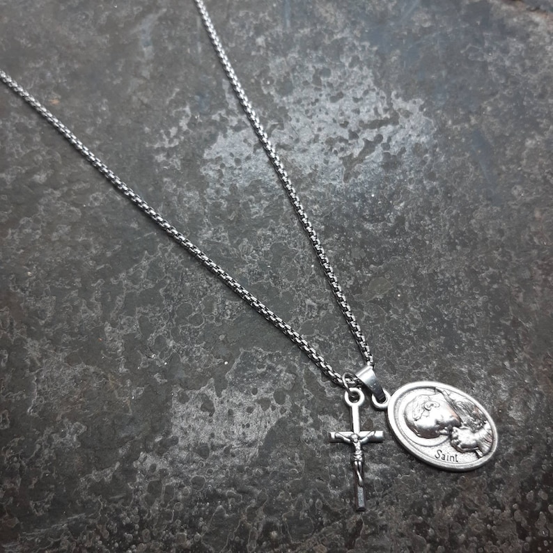 St John Paul II | Silver Oxide Medal on Stainless Steel Chain With ...