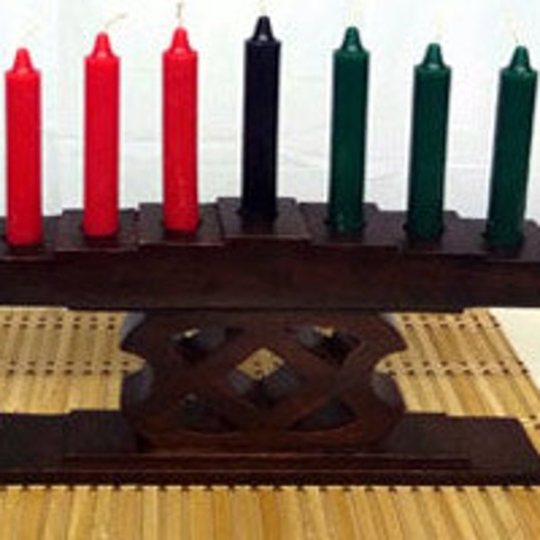 1. Candelabro Kwanzaa Kinara: camino hacia el éxito