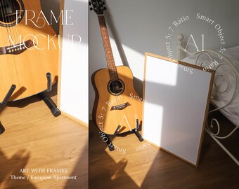 Può includere: Un mockup di cornice in legno con sfondo bianco, appoggiato a un muro bianco. Una chitarra acustica marrone è in primo piano, appoggiata su un cavalletto nero. La cornice ha un rapporto di 5:7 ed è un oggetto intelligente.