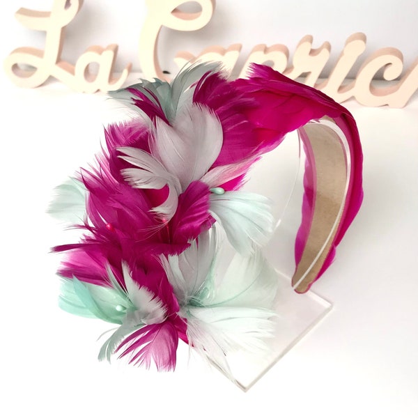 Headband headdress with fuchsia and mint feathers - Coiffe bandeau serre tête plumes fuchsia - HEADBAND FASCINATOR FUCHSIA feathers