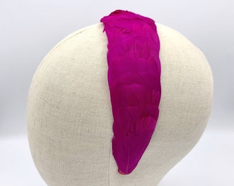 Headband headdress with fuchsia feathers - Coiffe bandeau serre tête plumes fuchsia - HEADBAND FASCINATOR FUCHSIA feathers