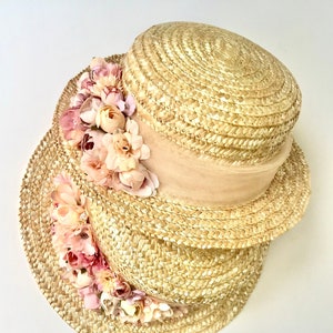 Canotier BLOEMEN EN ROZE TULE Chapeau canotier fleurs Strohoed met wilde bloemen afbeelding 1