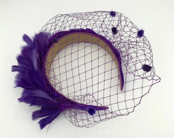 Diadema tocado plumas color morado - Coiffe bandeau serre tête plumes violet - HEADBAND FASCINATOR purple feathers