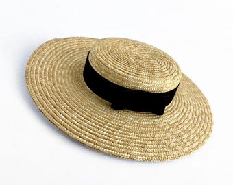 Canotier wide brim black velvet bow - Canotier &quot;plat&quot; aile large noeud velours noir - Wide-Brimmed and flat crown Straw Hat black bow