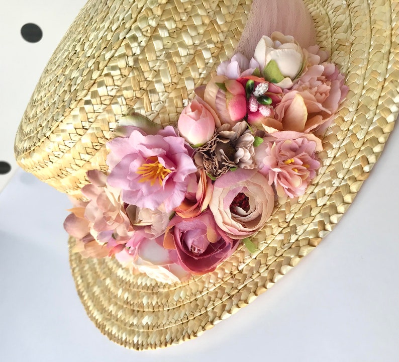 Canotier wide brim pink and beige Chapeau canotier à large bord rose et beige Straw boater hat with pink band image 6