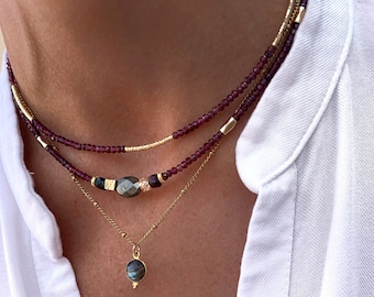 JAYA / Choker necklace in garnet and pyrite - Boho chic - gift - jewelry - surf - heishi - fine stones - lithotherapy