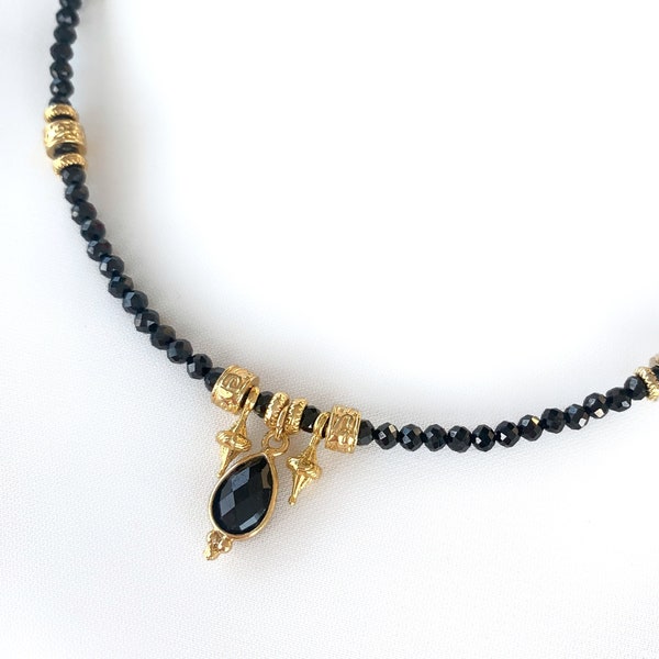 OLYMPE / Choker necklace in spinel and black onyx - gift - jewelry - surf - heishi - fine stones - lithotherapy