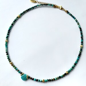 Collier en Perles Naturelles APATITE BLEUE Ras de cou - France