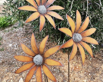 Metal Flannel Flower