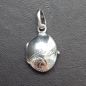A vintage silver locket