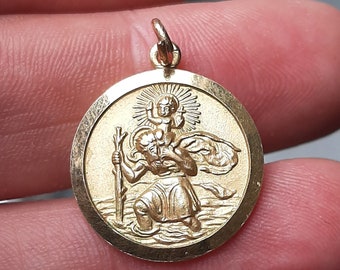 A 9ct gold Saint Christopher pendant